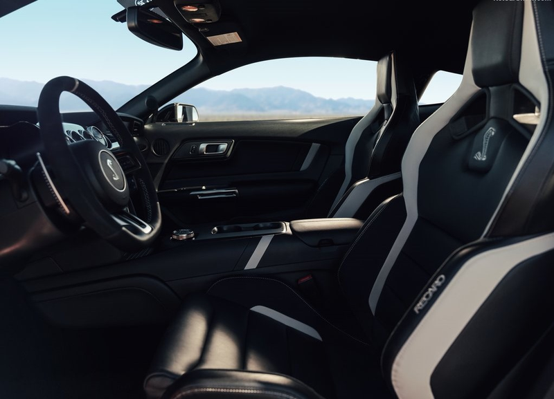 Illustration for article titled The 2020 Ford Shelby GT500 starts at $72,900